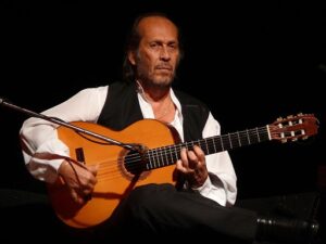 By Cornel Putan - Paco de Lucia, CC BY 2.0, https://commons.wikimedia.org/w/index.php?curid=3932991